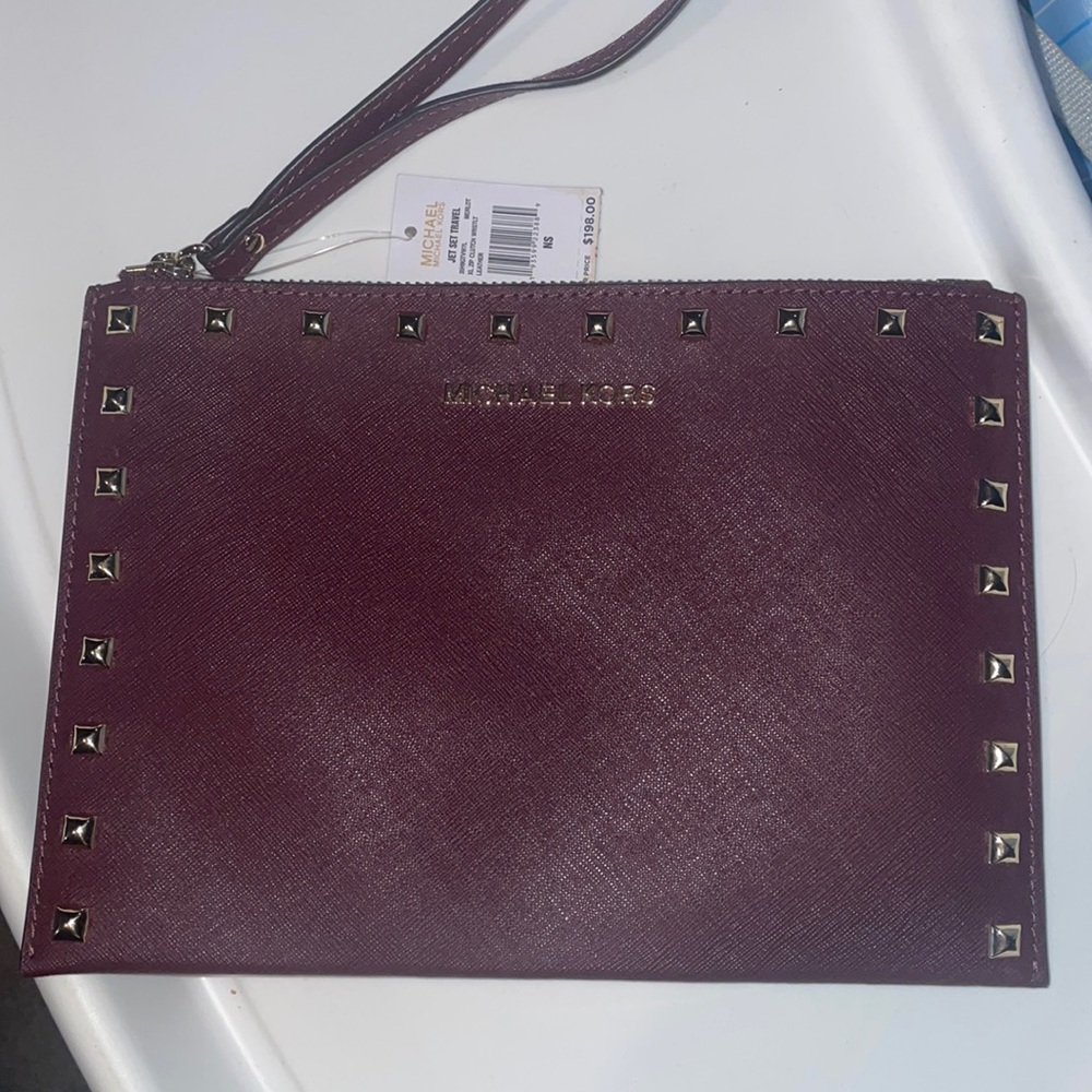 Wristlet new